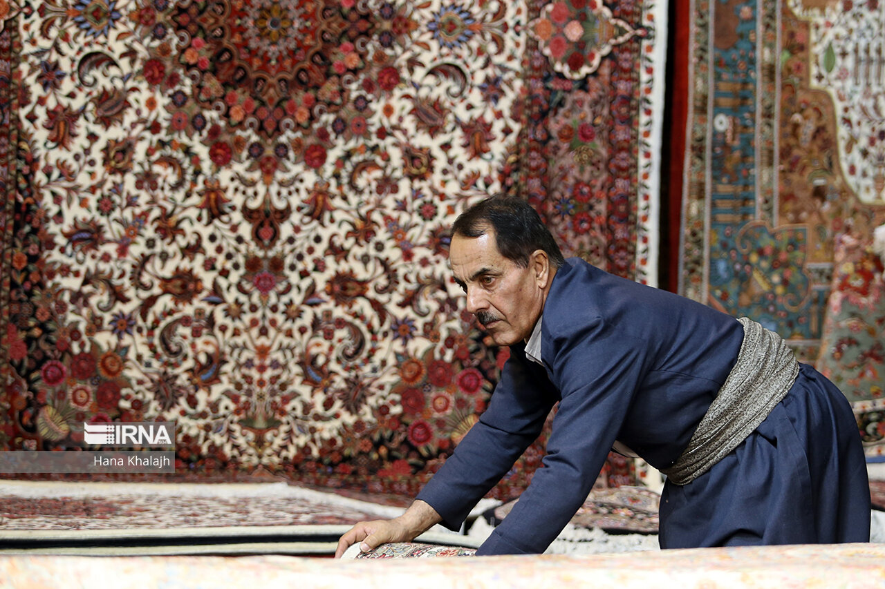 زیان تعهد ارزی بر پیکره صنعت فرش دستباف ایران,
